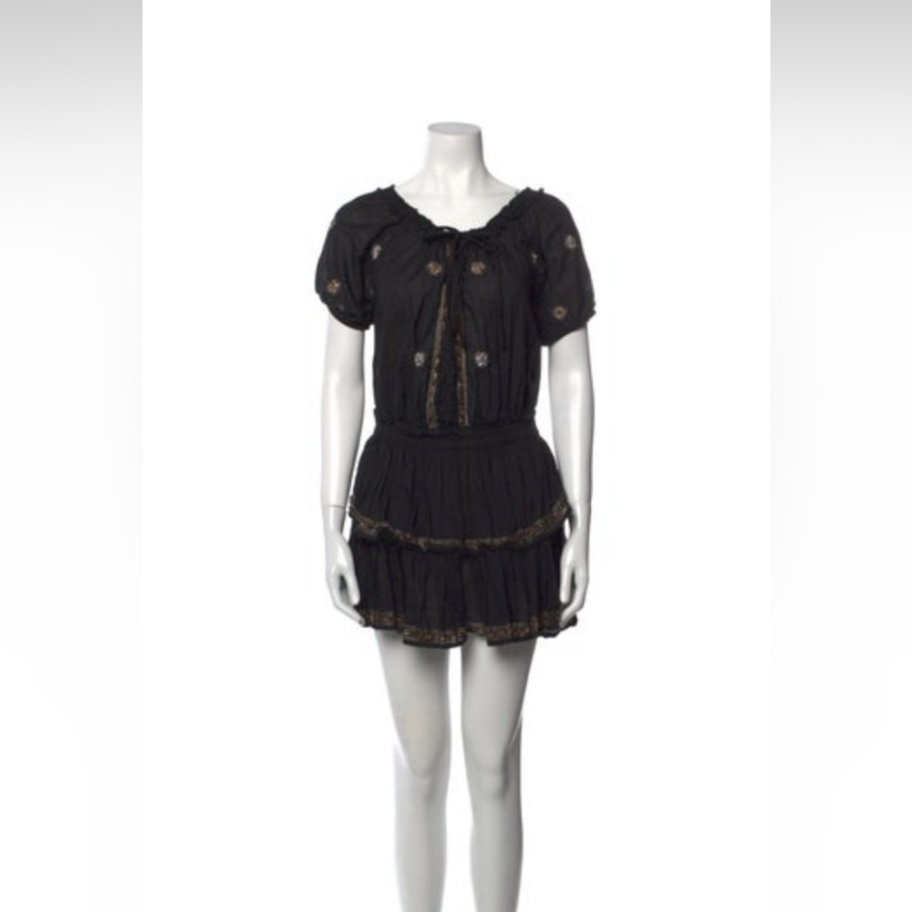 LoveShackFancy
Scoop Neck Mini Dress
Size: M